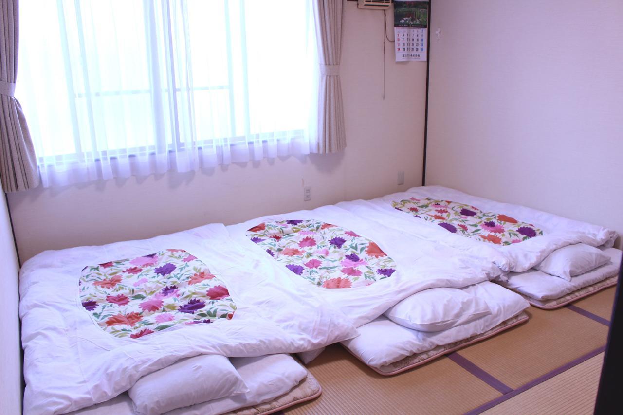 Fuji-shi Business Hotel Furuiya Ryokan Fuji  Bagian luar foto