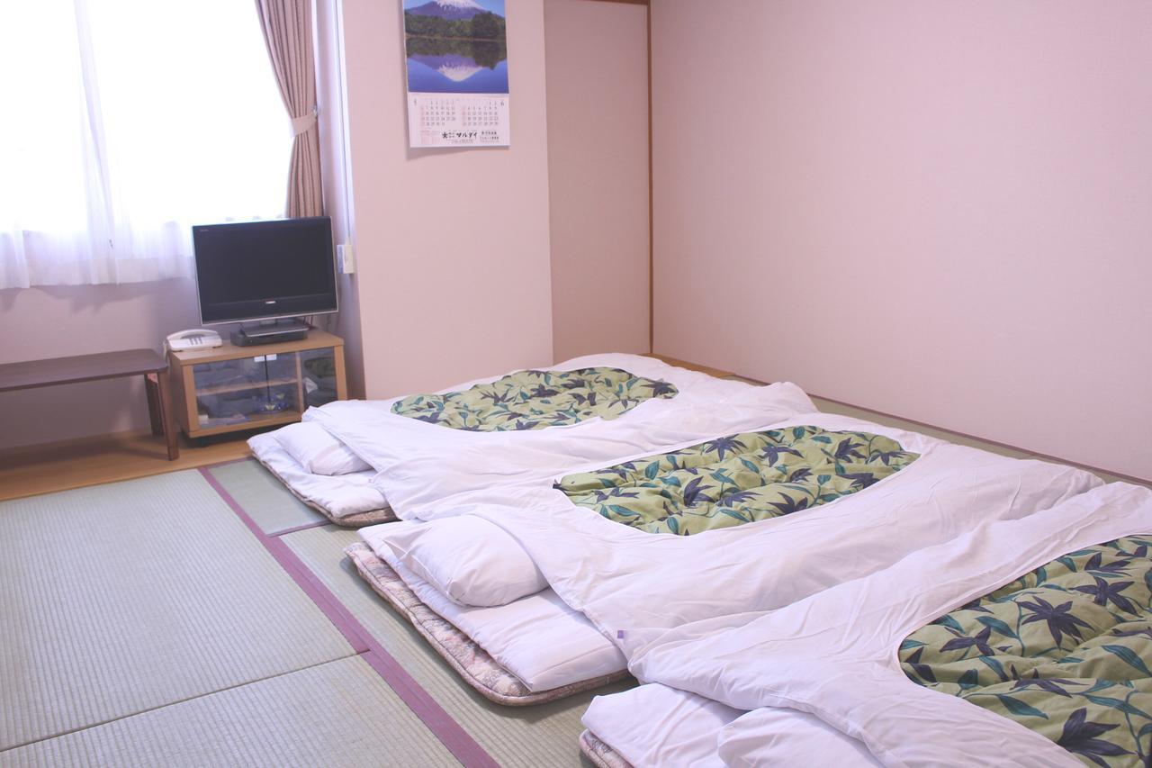 Fuji-shi Business Hotel Furuiya Ryokan Fuji  Bagian luar foto