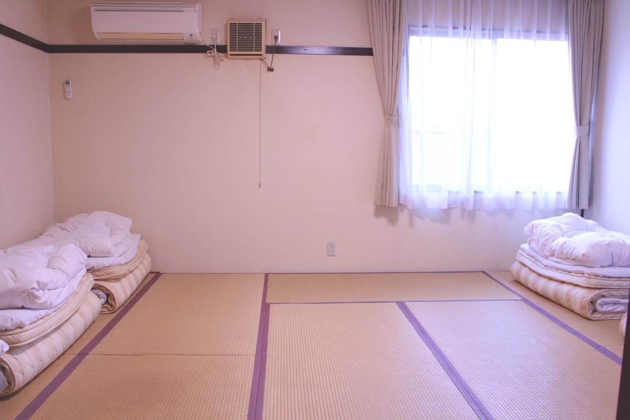 Fuji-shi Business Hotel Furuiya Ryokan Fuji  Bagian luar foto