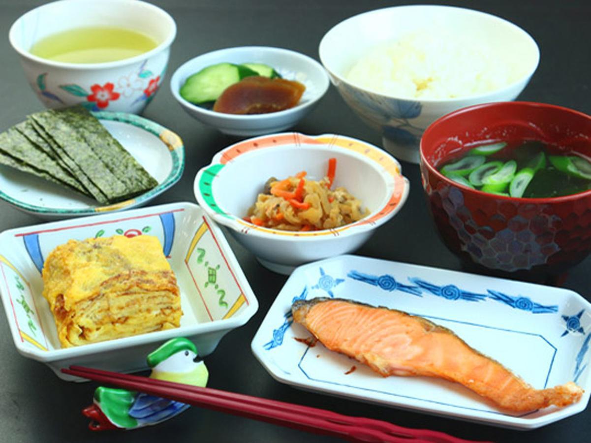 Fuji-shi Business Hotel Furuiya Ryokan Fuji  Bagian luar foto